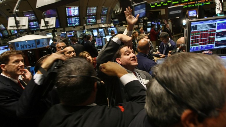 100480338-NYSE_traders_4b_getty.1910x1000